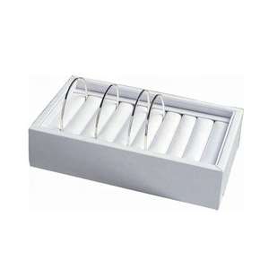 Plateau à bijoux en velours de luxe personnalisable pour le rangement et la présentation de bagues et de bracelets, idéal pour la coiffeuse ou comme boîte de rangement pour accessoires - Product Image 2