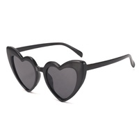 Lunettes de soleil pour enfants avec verres UV, adorables cadeaux de fête, lunettes en gros pour fête au bord de la piscine, lunettes de soleil en forme de cœur pour garçons et filles