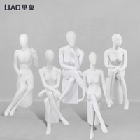 Mannequin Femme Haut de Gamme Personnalisable en Fibre de Verre Corps Entier Marque LIAO pour Vitrine de Boutique de Mode