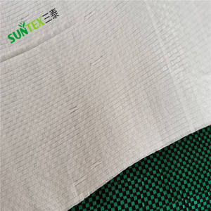 Paillis anti-herbe en plastique blanc anti-UV 6m X 50m pour <span class=keywords><strong>fruit</strong></span> <span class=keywords><strong>du</strong></span> <span class=keywords><strong>dragon</strong></span>, paillis en plastique réfléchissant blanc PE 80gsm pour pommier - Product Image 1