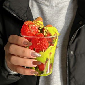 5OZ Small Cup Dubai Chocolate Bread Thread Matcha Milk Plastic Strawberry Simulation Food Model Eco-Friendly Foam Shop Display - Product Image 3
