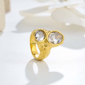 Bague à double zircon texturée martelée - Design irrégulier, bijou élégant et polyvalent pour les occasions décontractées - Product Image 4