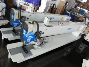 Machine à coudre Zoyer ZY4420-L100 à bras long 100 cm, double aiguille, point noué, alimentation par entraînement, pour cuir, usage intensif, avec pied entraîneur - Product Image 4