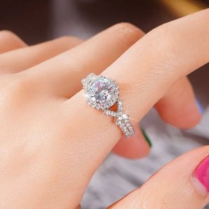 Anello Vintage a Croce per Proposta di Matrimonio, Gioiello Elegante e alla Moda per Donne - Product Image 2
