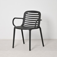 Chaise de jardin d'extérieur en PP, empilable, résistante aux UV, moderne, pour restaurant, café, terrasse, vente en gros directe d'usine