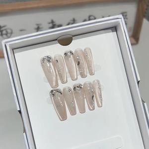 Alas de Luna Rosadas de Fantasía, Plateadas con Pequeños Diamantes, Perla Blanca Ojo de Gato, Uñas Postizas Hechas a Mano - Product Image 5