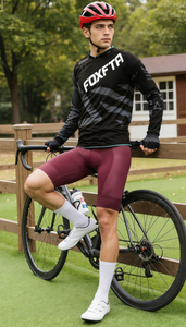 Completo da Ciclismo Personalizzato in Poliestere Lavorato a Maglia, Maglia e Pantaloncini per Competizione e Velocità, Abbigliamento da Bicicletta - Product Image 6