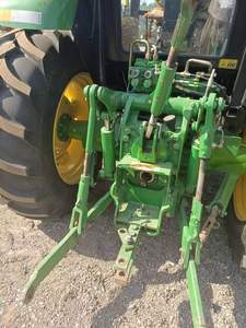 Tracteur <span class=keywords><strong>John</strong></span> and <span class=keywords><strong>Deere</strong></span> 6E-1404 à usage intensif: idéal pour le labourage à grande échelle des champs de maïs et la récolte du blé - Product Image 6