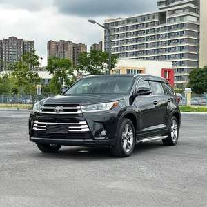 <span class=keywords><strong>Toyota</strong></span> <span class=keywords><strong>Highlander</strong></span> 2.0T 4WD Édition Luxe 7 places SUV <span class=keywords><strong>2018</strong></span>, cuir clair, turbo essence, norme nationale V, <span class=keywords><strong>occasion</strong></span> - Product Image 1
