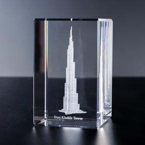<span class=keywords><strong>Burj</strong></span> <span class=keywords><strong>Khalifa</strong></span> cam 3D kristal küp cilalı oyma lazer baskılı aşk Paperweight ev dekor hatıra hediye kristal el sanatları - Product Image 5