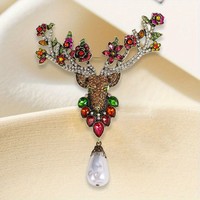 Vente chaude surdimensionné rétro plein strass tête de cerf broche industrie lourde Elk broche manteau vêtements accessoires Corsage