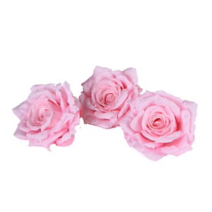 ดอกกุหลาบประดิษฐ์ ดอกไม้ผ้าไหม ขนาด 15 ซม. ดอกไม้ตกแต่งงานแต่งงาน รูปทรงสมจริง สีขาว สีแชมเปญ สีชมพู สีฟ้าไล่เฉด - Product Image 5