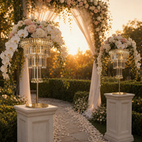 Support de centre de table haut de gamme en verre et cristal avec franges de fleurs en cristal à plusieurs niveaux pour mariage