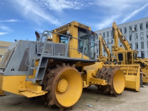 Compactadora de Residuos Shantui SR28MR-3, Rodillo para Vertederos de 28 Toneladas, Cabina con Aire Acondicionado, Sistema Hidráulico, Bajo Consumo de Combustible - Product Image 4