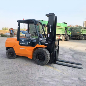 Montacargas Usado ZLin Toyota FD50 de 5 Toneladas con Motor Diésel y Mástil de Tres Etapas para Uso en Exteriores, Precio Económico 2022 - Product Image 5