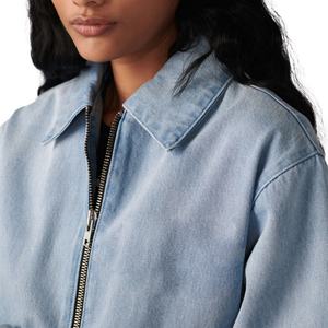 New Arrivals Wholesale Price Vintage Casual Comfortable Unisex Style Denim <b>Jacket</b> in a Light Blue Wash - Product Image 4