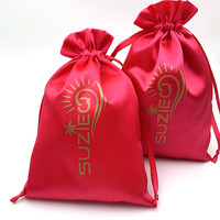 Vente en gros Pochette cadeau écologique en satin de soie de style chinois avec cordon de serrage en stock
