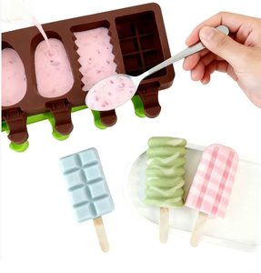 Moule à glace en silicone à 8 cavités en forme de fruits et d'animaux, facile à démouler, pour la fabrication de bâtonnets glacés faits maison de qualité alimentaire - Product Image 6