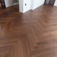 Parquet en bois d'ingénierie à chevrons en noyer noir massif multicouche pour salon