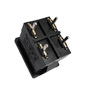 Mini interruptor basculante de Control de dos posiciones de 4 pines con forma cuadrada negra 6a 250V para el interruptor Industrial Universal del solicitante del hogar - Product Image 2
