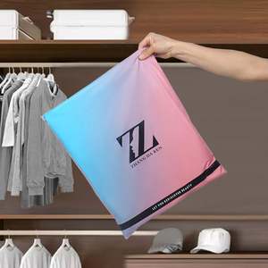 Sac d'expédition en polyéthylène (PE) à gradient de couleur personnalisé avec logo OEM, sac d'emballage express pour courrier, échantillon gratuit - Product Image 1