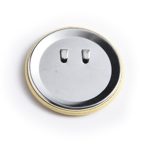 Badge rond en fer blanc brodé avec logo personnalisé et motif chat mignon - Product Image 2