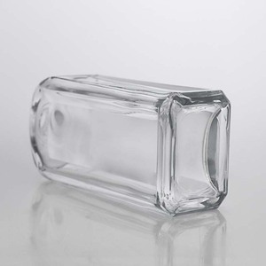 Vente en gros de flacons de <span class=keywords><strong>parfum</strong></span> en verre semi-circulaires 63ml/100ml en verre super flint avec bouchon en liège, étanches, impression personnalisée sur la surface, boîte incluse - Product Image 3