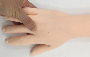 Manichino in Silicone Multifunzionale per Puntura Venosa, Modello Dimostrativo per Prelevamento Sangue e Iniezione, Certificato CE/ISO - Product Image 6