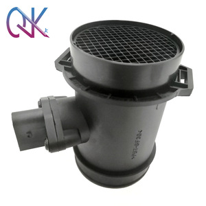 เครื่องวัดการไหลของอากาศ 70 มม. เส้นผ่านศูนย์กลางภายใน 12V สำหรับออดี้โฟล์คสวาเก้น เซ็นเซอร์ MAF เกียร์อัตโนมัติ - Product Image 2