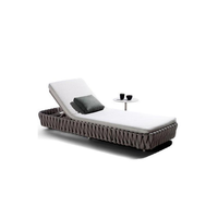 Lit de repos rond moderne en corde tressée pour l'extérieur avec coussins, canapé de patio pour hôtel et jardin