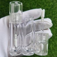 CY829 3ml 5ml plastique Offres Spéciales personnalisé femmes cosmétique conteneur rond brillant à lèvres tube emballage rouge blanc clair