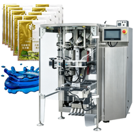 Machine d'emballage verticale continue haute vitesse (VFFS) pour sachets de lessive liquide et produits chimiques quotidiens, avec dosage par pompe et tension de film servo