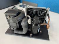 Unité de condensation micro DC 12V à refroidissement direct rapide et économe en énergie R134A pour réfrigérateur portable et glacière