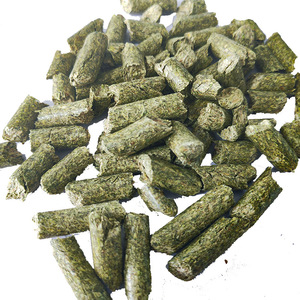 Pienso de heno en pellets, 80 catties por bolsa, para alimentación de ganado y aves de corral - Product Image 1