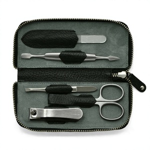 Juego de Manicura y Pedicura FLYHIGH de 5 Piezas de Alta Calidad con Logotipo Personalizado, Estuche con Cierre, Acero al Carbono, Portátil - Product Image 3
