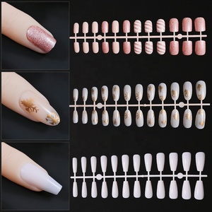 120 <span class=keywords><strong>Uñas</strong></span> Postizas de Navidad con Diseño de Alce y Copo de Nieve, <span class=keywords><strong>Uñas</strong></span> Acrílicas <span class=keywords><strong>Cortas</strong></span> y Redondas, <span class=keywords><strong>Uñas</strong></span> de Ataúd para Manicura - Product Image 3