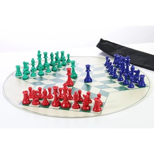 Set di scacchi magnetico per tre giocatori in plastica e materiale cartaceo per far giocare i bambini a scacchi insieme ai loro pezzi - Product Image 4