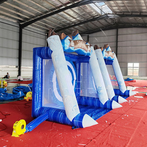 Jeux de sport interactifs de carnaval de Noël en plein air commerciaux boule de neige lancer hache lancer des jeux gonflables - Product Image 3