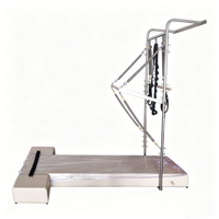 Torre de Pilates para Estudio de Yoga, Unidad de Pared de Madera de Arce con Color Personalizado y Plataforma para Tapete, para Entrenamiento Físico y Salud