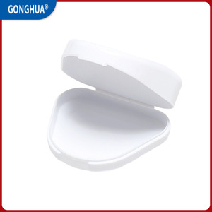 Boîte à prothèses dentaires triangulaire inclinée Gonghua, 560 pièces, portable, pour aligneurs, en plastique blanc et bleu foncé, pour soins dentaires - Product Image 4