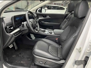 מכוניות משומשות קיה ספורטאז' 2023 לבן 2.0T 2WD SUV הגה שמאלי ליצוא - Product Image 6