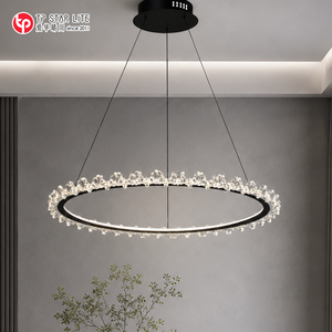 Lampadario <span class=keywords><strong>a</strong></span> LED in Cristallo con Anello Dorato, Lampada <span class=keywords><strong>a</strong></span> <span class=keywords><strong>Sospensione</strong></span> per <span class=keywords><strong>Camera</strong></span> <span class=keywords><strong>da</strong></span> <span class=keywords><strong>Letto</strong></span> e Sala <span class=keywords><strong>da</strong></span> Pranzo, Lussuoso Lampadario Moderno - Product Image 2