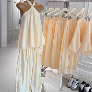 Robes Courtes Luxueuses pour Femmes en Tissu Solide, Coupe Slim en Spandex, Manches Courtes, Anti-Boulochage, Naturelles - Product Image 1