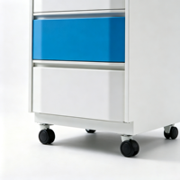 Armoire mobile de laboratoire en acier à trois tiroirs à bords inclinés, couleur bleu et blanc, avec roulettes pour un rangement moderne en laboratoire
