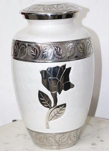 Urne de crémation pour adultes blanche perlée extra large Urne de crémation en aluminium blanche avec rose argentée gravée de la meilleure qualité - Product Image 2