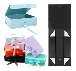 صندوق هدايا صلب مخصص بنقش بارز ولامع بلون العاج مع إغلاق مغناطيسي، صديق للبيئة وقابل لإعادة التدوير لتغليف الملابس والأحذية - Product Image 2