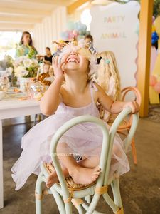 Chaise pour enfants en rotin naturel faite à la main pour fête d'anniversaire, mobilier pour enfants en osier écologique pour chambre d'enfant - Product Image 4