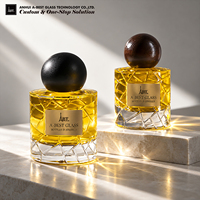Flacon de parfum personnalisé en liège mat avec sérigraphie, verre blanc cristallin 50ml/100ml, emballage en boîte conforme PPWR