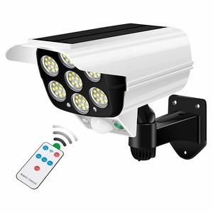 Cámara de Seguridad Ficticia con Sensor de Movimiento, Lámpara Nocturna para Exteriores, Resistente al Agua IP65, Lámpara Solar de Pared con 3 Modos para Hogar y Jardín - Product Image 1