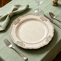 Assiette de présentation en plastique PP durable, style européen vintage vieilli, motif personnalisé cœur bleu, bord floral gaufré